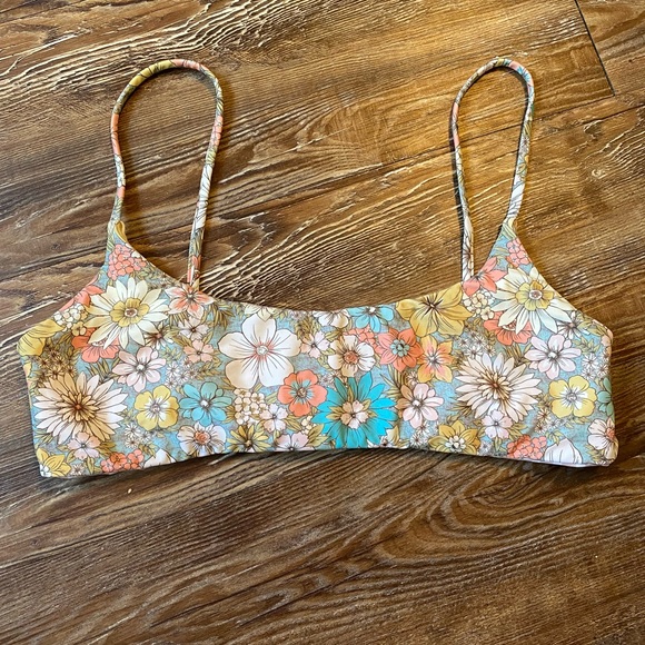 O'Neill Other - O’Neill Surfside Wildflower Reversible Bralette Top